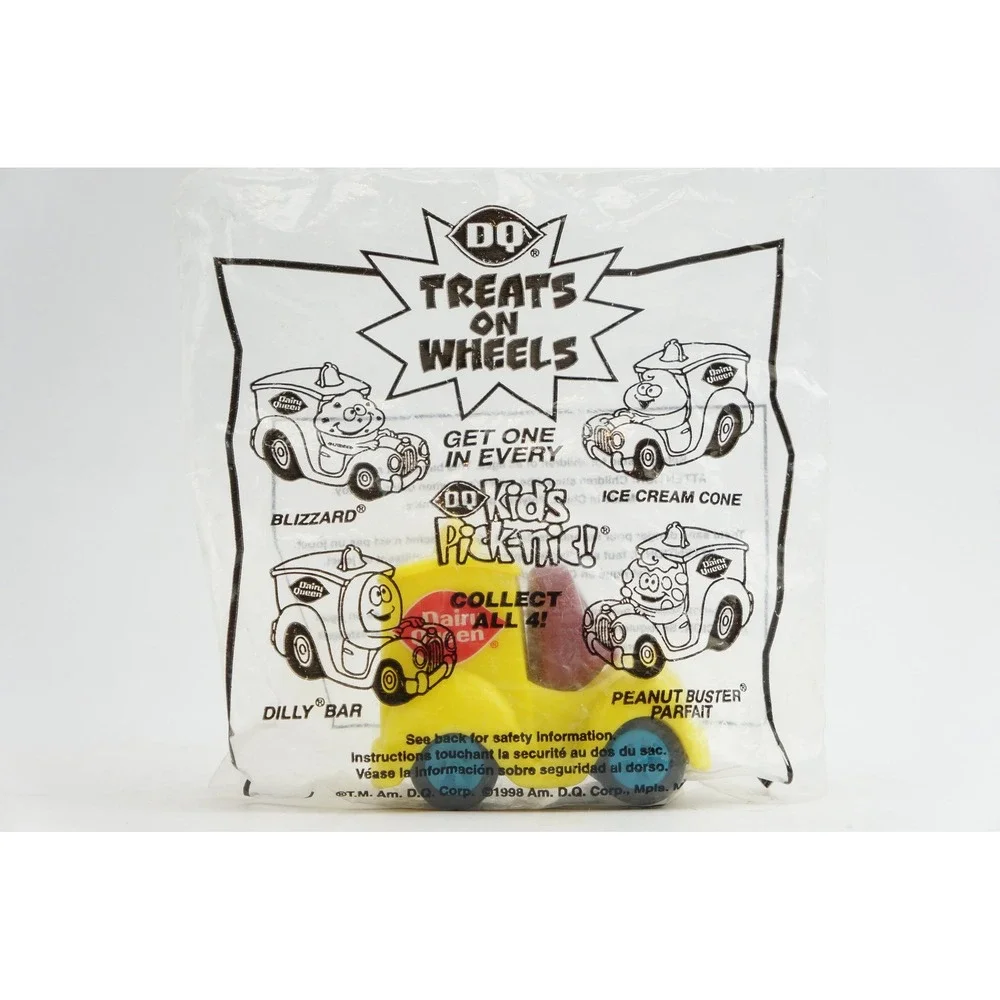 Dairy‎ Queen Treats on Wheels 1998 Toy Dilly Bar Yellow NIP